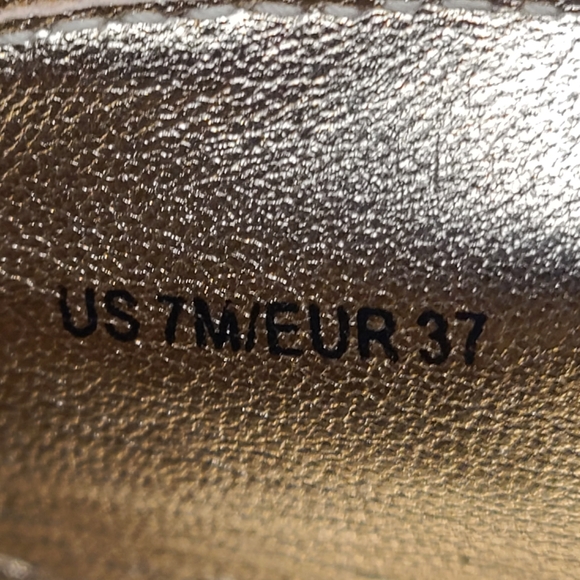 Vince Blair Perforated leather slip on sneakers size 7 - Picture 7 of 8